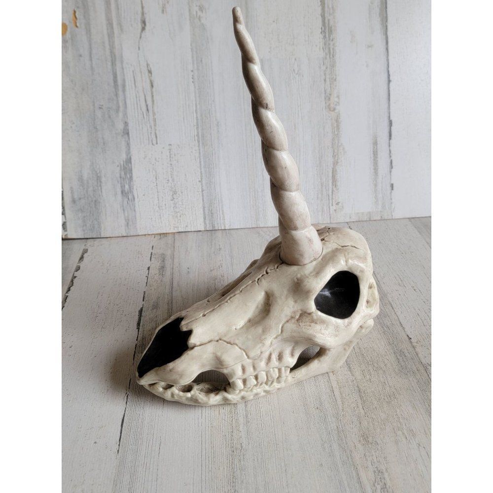 Crazy bonez unicorn head skeleton scary Halloween prop decor